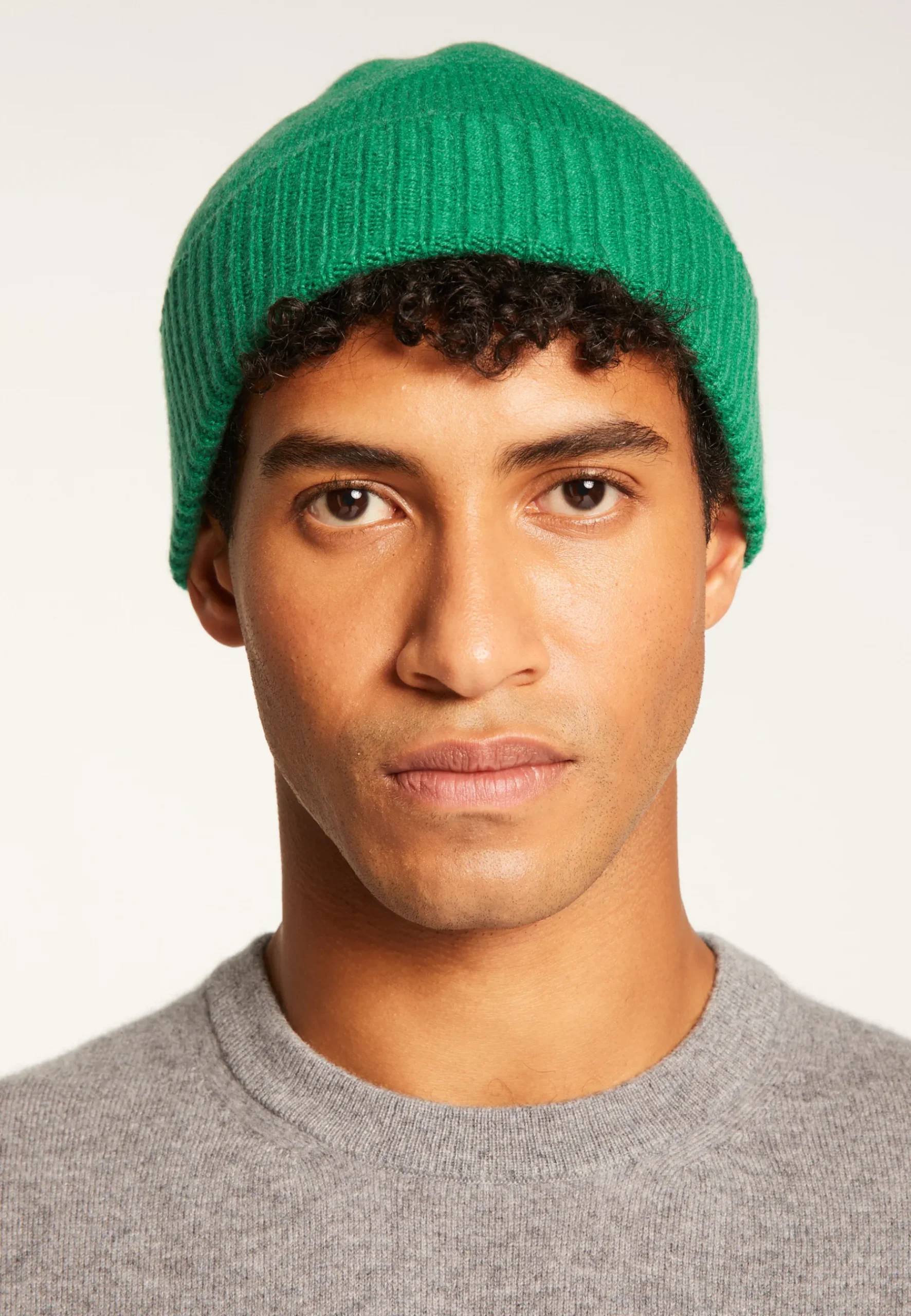 Montagut Accessoires-Bonnet unisexe en cachemire - Lolla 22-Vert moyen