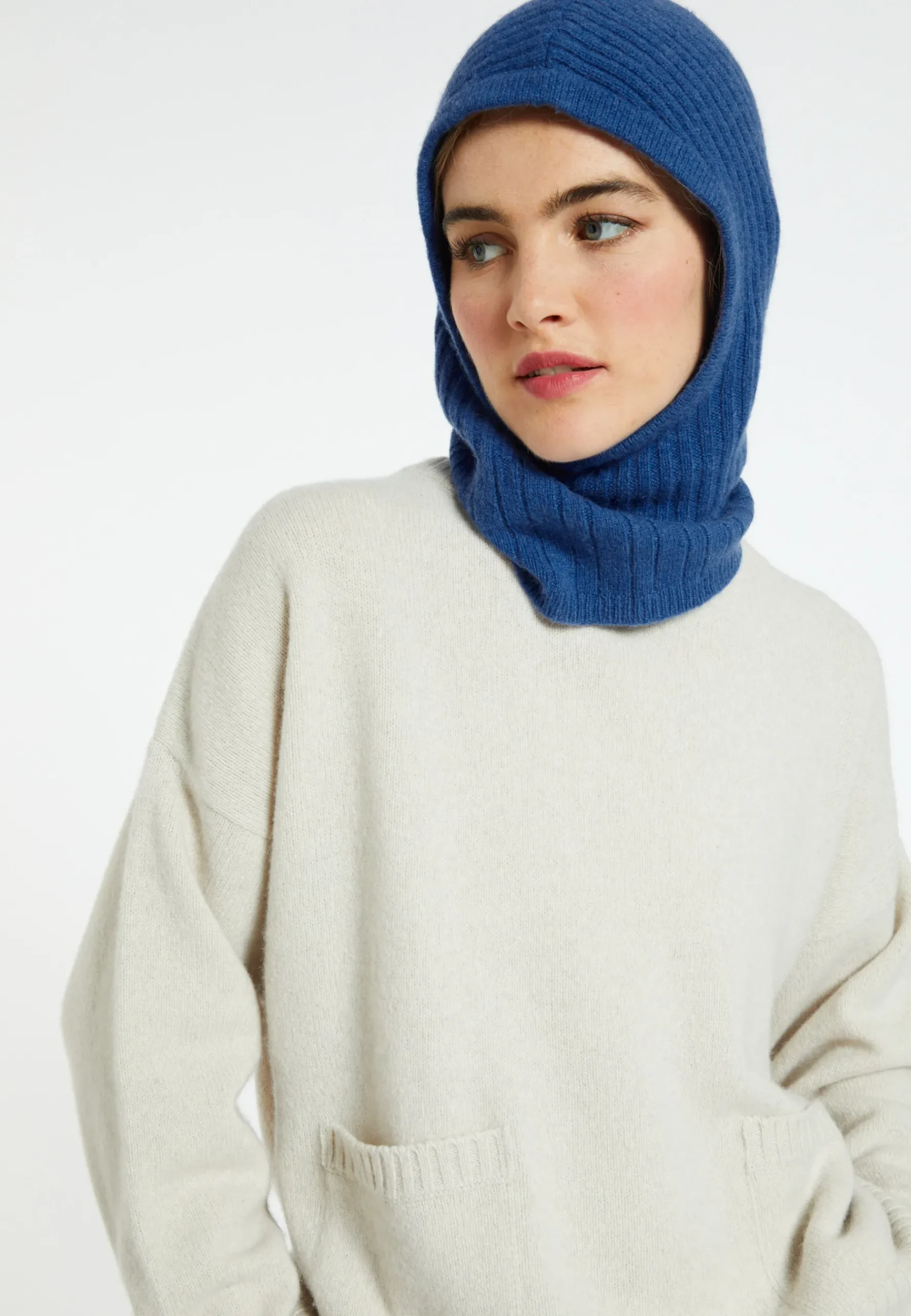 Montagut Accessoires-Cagoule unisexe cachemire et laine - Gala 48-Bleu roi
