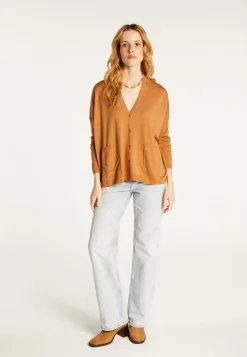 Montagut Les Incontournables-Cardigan boutonné à poches en laine mérinos - Ava 88-Camel