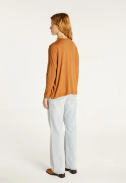 Montagut Les Incontournables-Cardigan boutonné à poches en laine mérinos - Ava 88-Camel