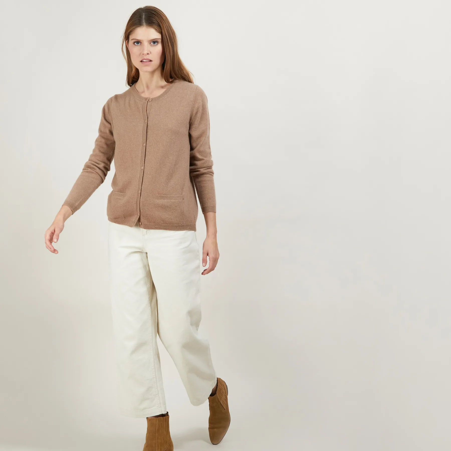 Montagut Les Incontournables-Cardigan col rond en cachemire - Ballet 46-Marron clair