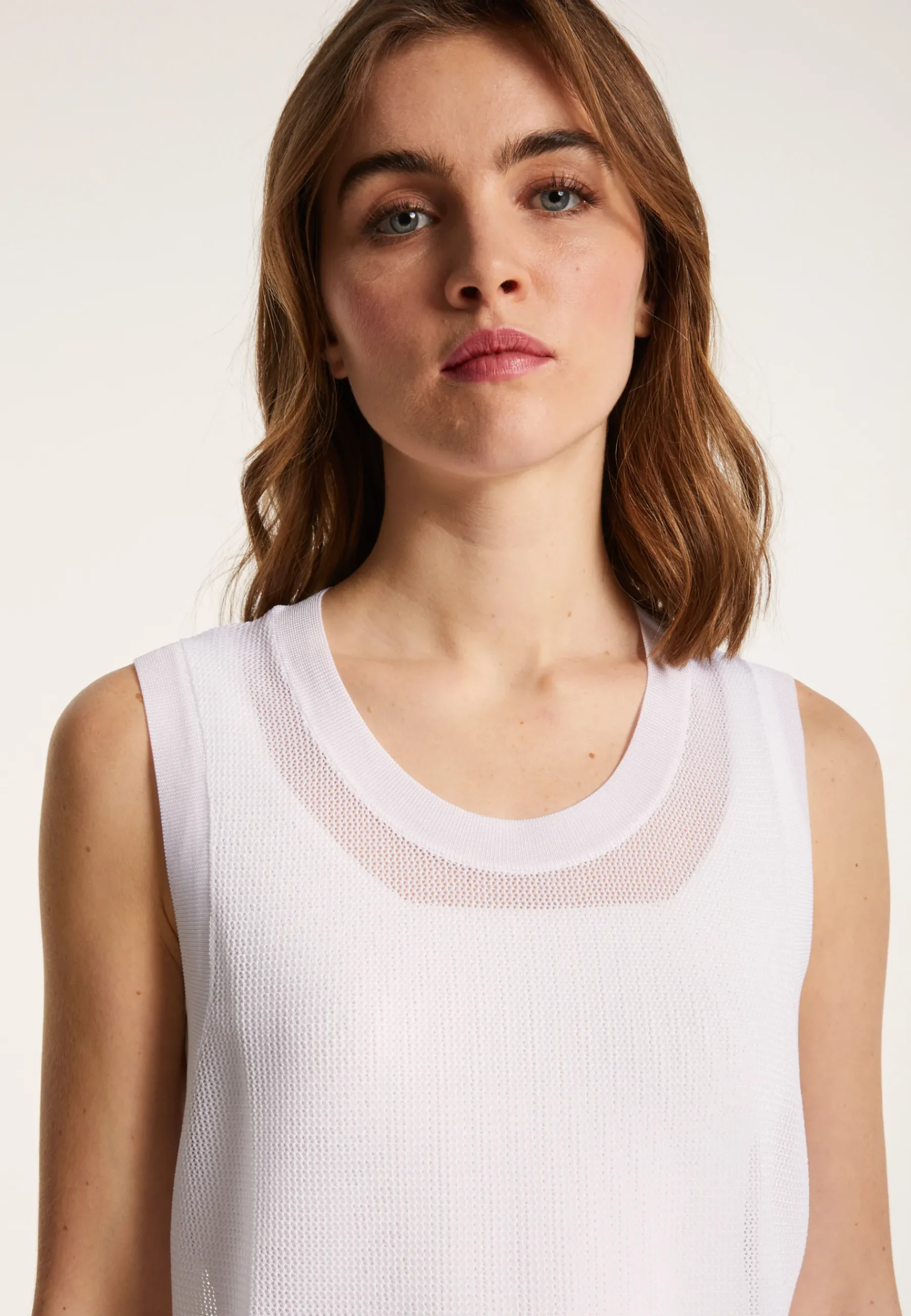 Montagut T-Shirts Et Débardeurs-Débardeur ajouré en Fil Lumière - Linda 02-Blanc
