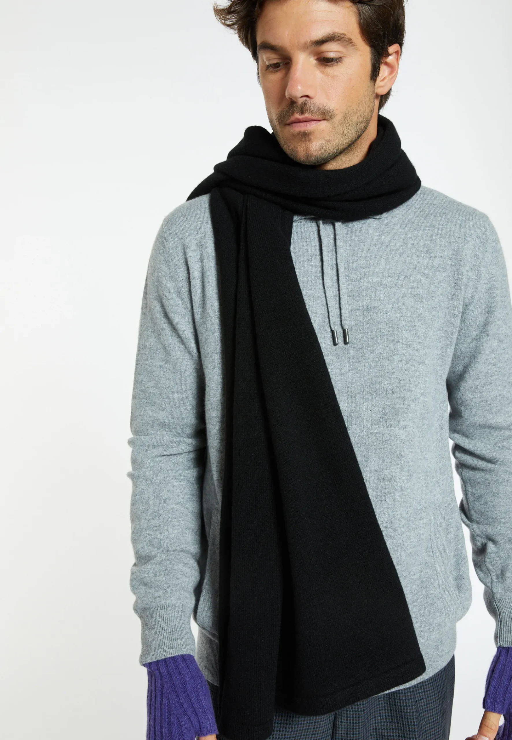 Montagut Accessoires-Echarpe cachemire et laine unisexe - Gabrias 01-Noir