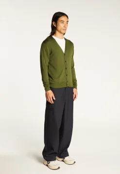 Montagut Vestes Et Cardigans-Gilet boutonné avec logo en laine mérinos - Etienne 83-Kaki