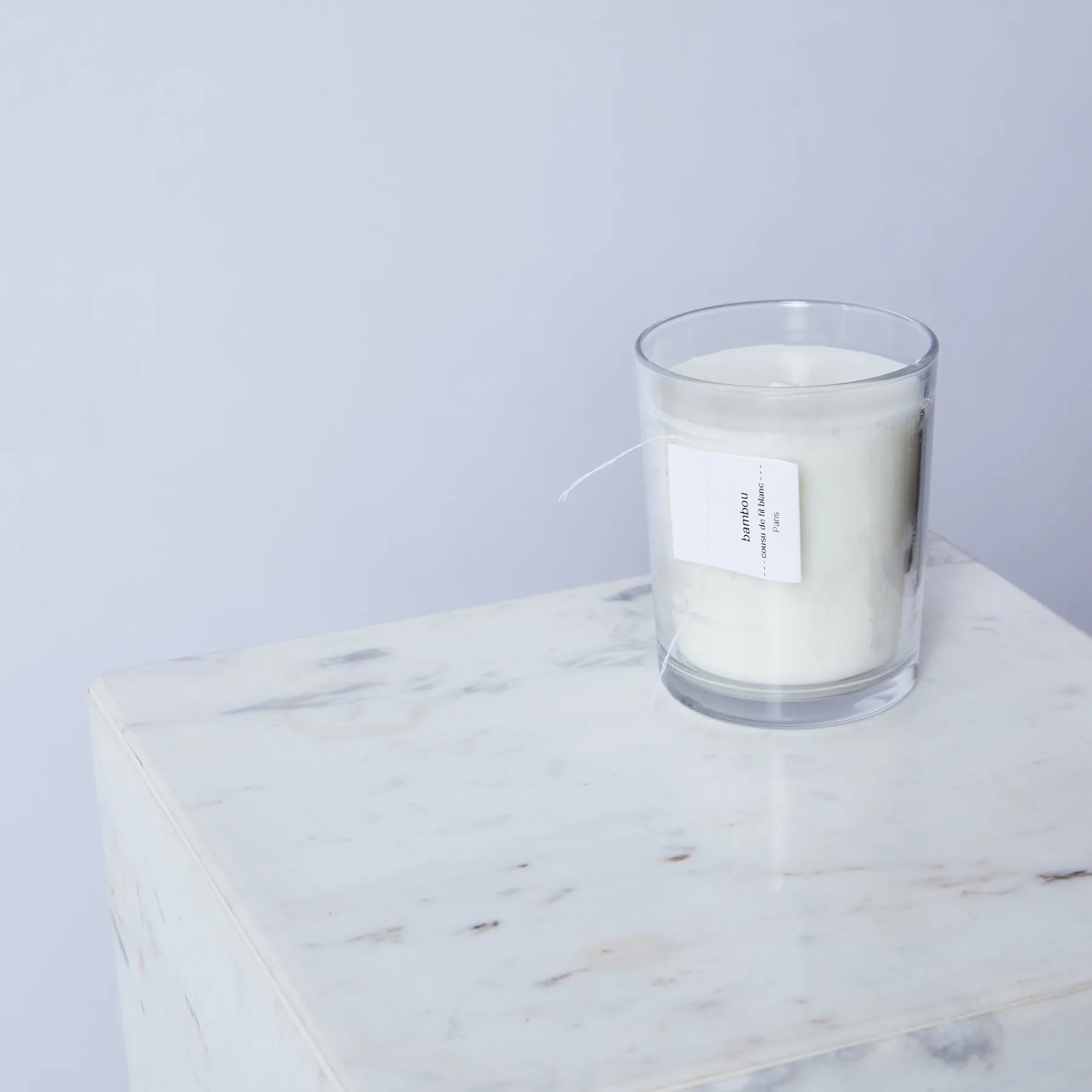 Montagut Bougies-Grande bougie d'intérieur - Bois de Oud 02-Blanc