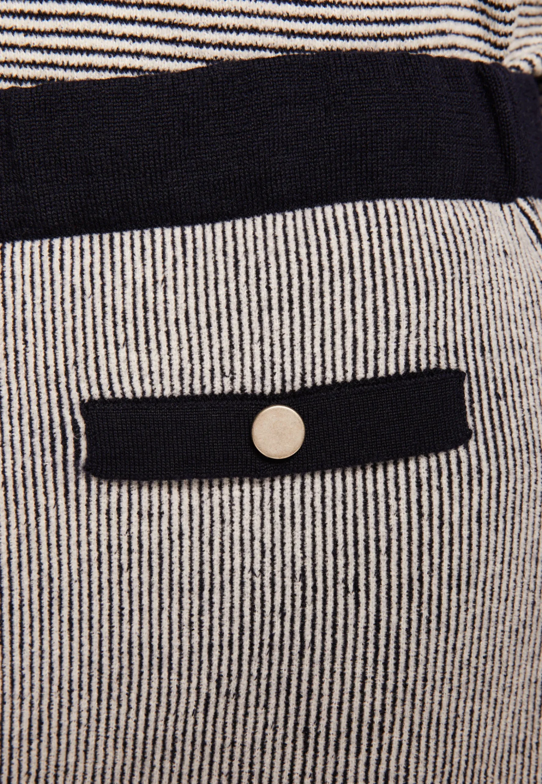 Montagut Jupes Et Robes-Jupe courte en laine et velours - Regina 05-Bleu marine