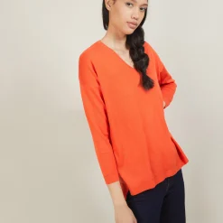 Montagut Les Incontournables-Pull à fentes col v en laine mérinos - Bernice 15-Orange