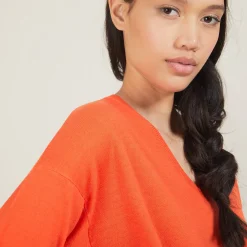 Montagut Les Incontournables-Pull à fentes col v en laine mérinos - Bernice 15-Orange