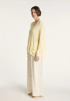 Montagut Les Incontournables-Pull ample col V - Nima 08-Jaune