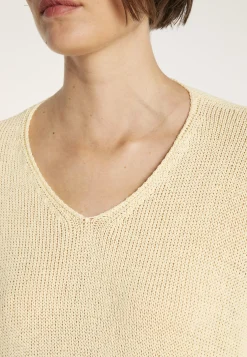 Montagut Les Incontournables-Pull ample col V - Nima 08-Jaune