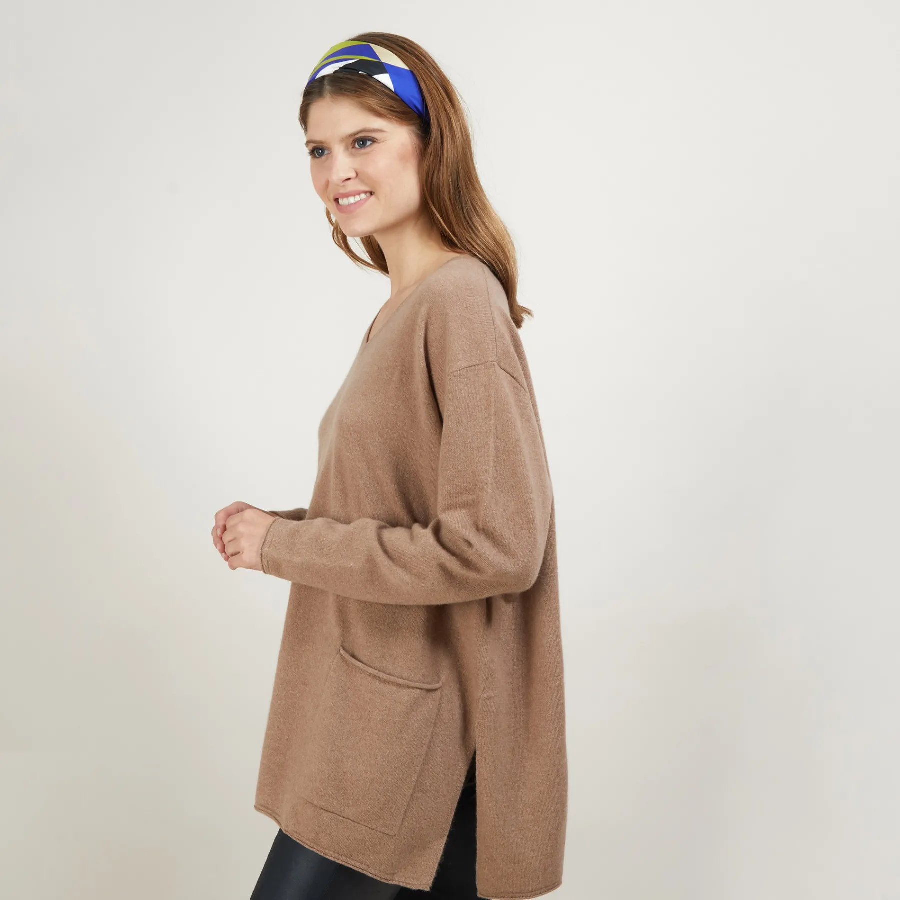 Montagut Les Incontournables-Pull ample col V en cachemire - Belinda 46-Marron clair