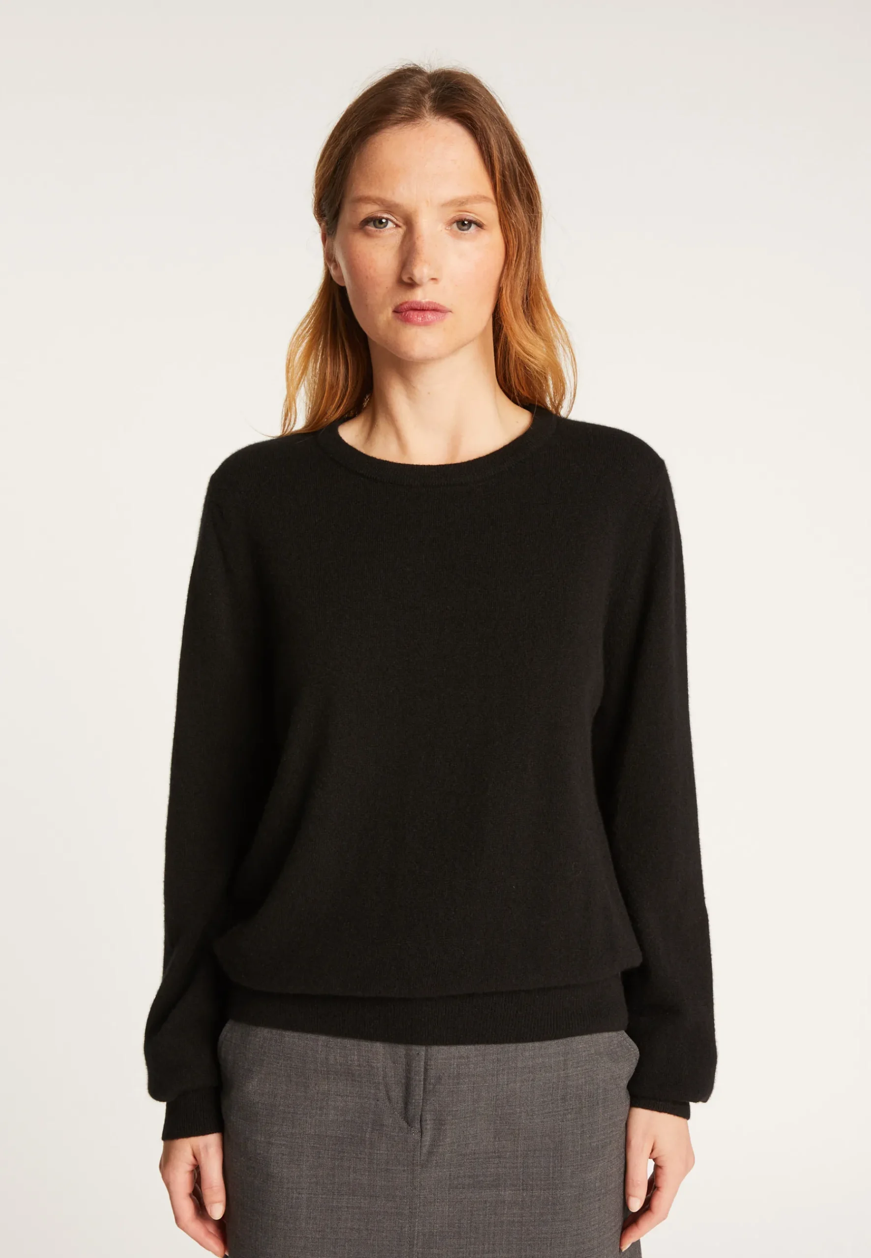 Montagut Les Incontournables-Pull col rond en cachemire - Abeline 01-Noir