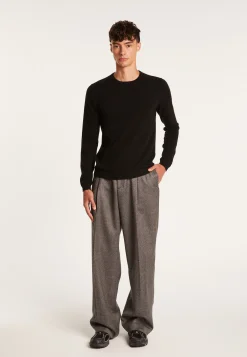 Montagut Les Incontournables-Pull col rond en cachemire - Evain 01-Noir
