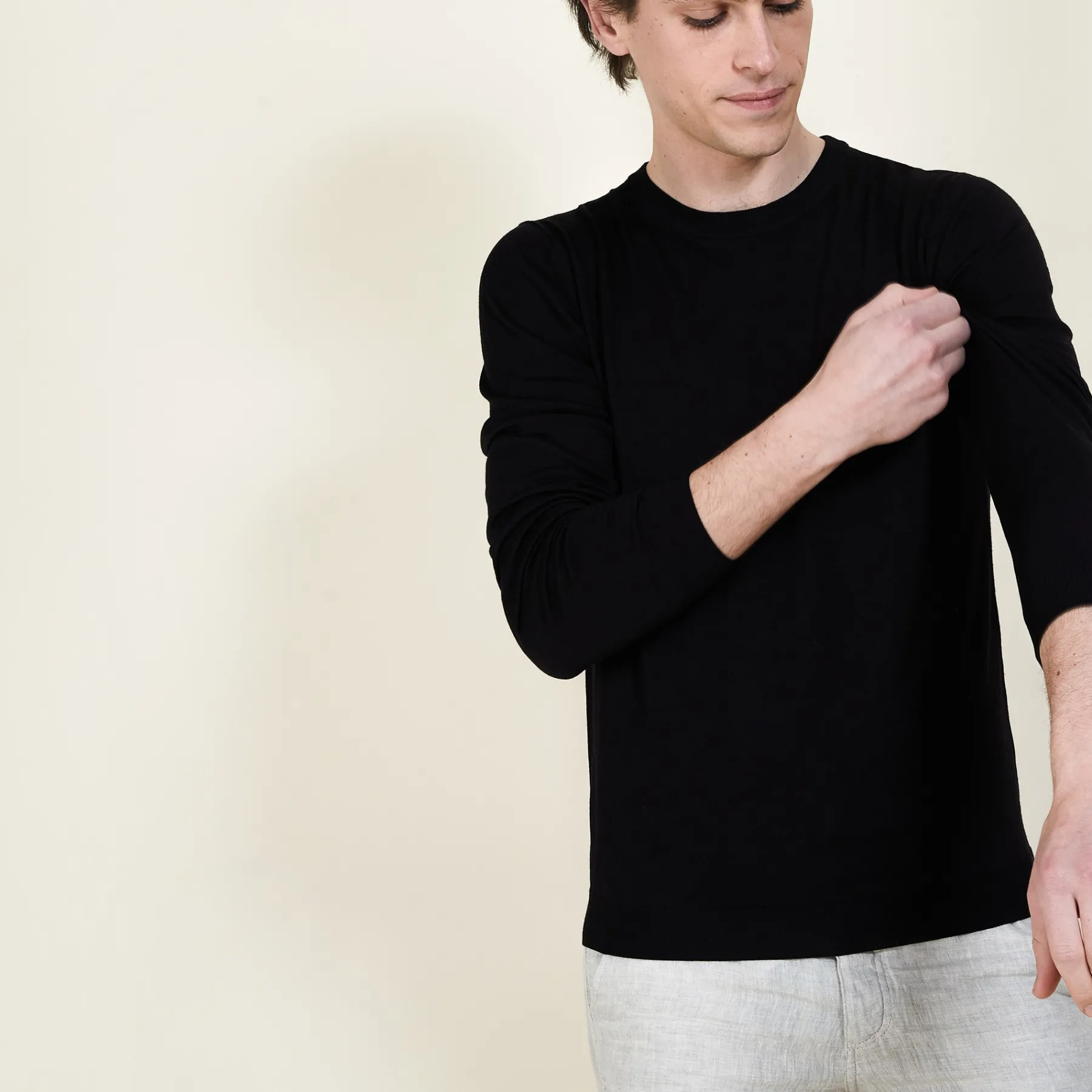Montagut Pulls-Pull col rond en laine et soie - Barsam 11-Gris clair