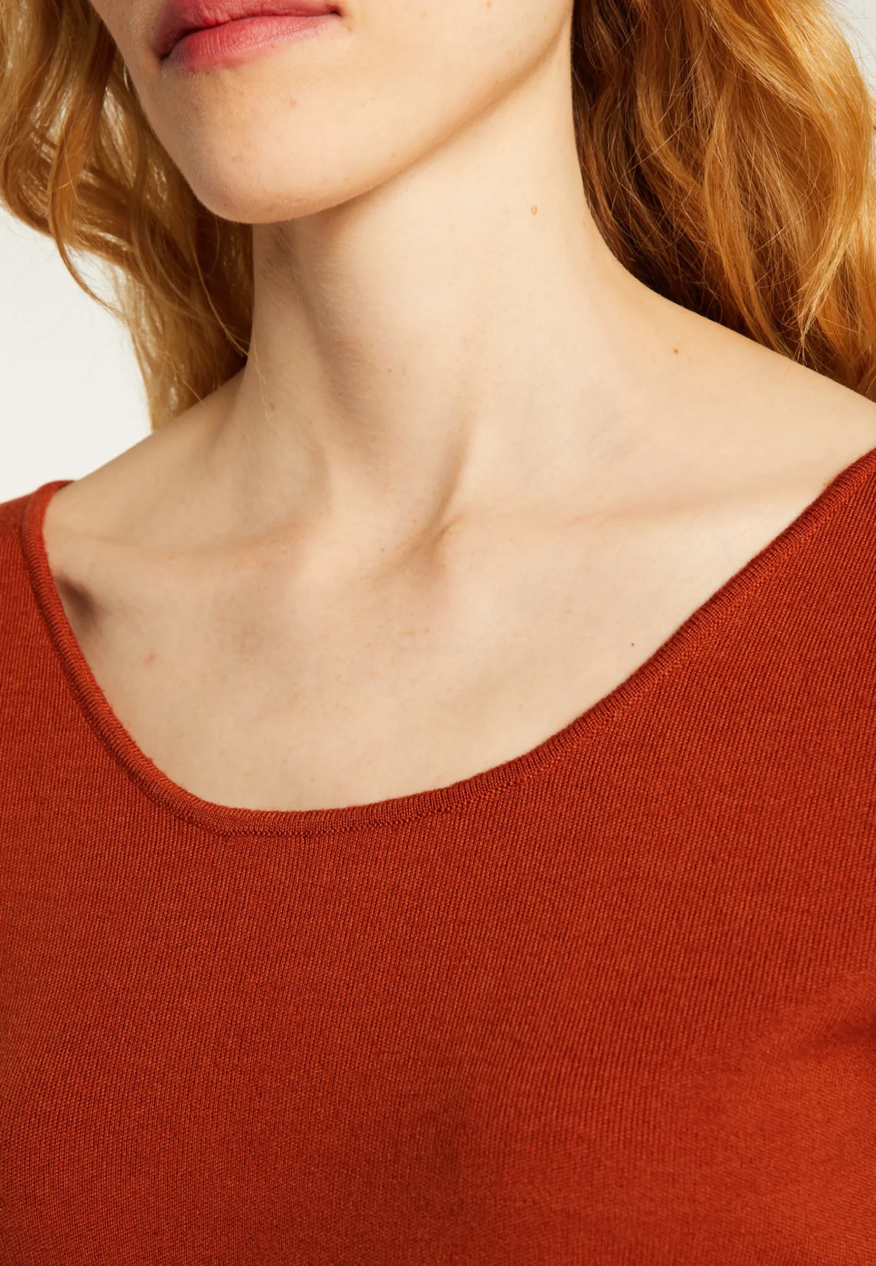 Montagut Pulls-Pull col rond en laine mérinos maille fine - Altesa 92-Rouille