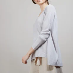 Montagut Pulls-Pull col rond en viscose crepe - Babouche 81-Gris pale