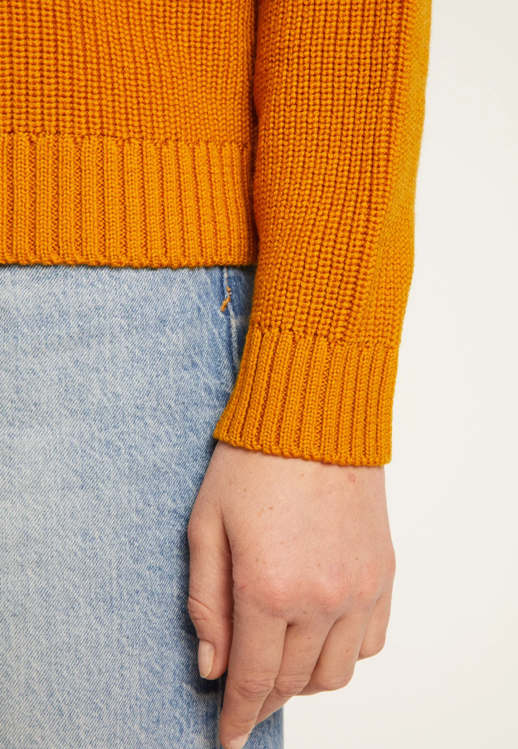 Montagut Pulls-Pull col rond épaule boutonnée en laine mérinos - Gao 89-Moutarde