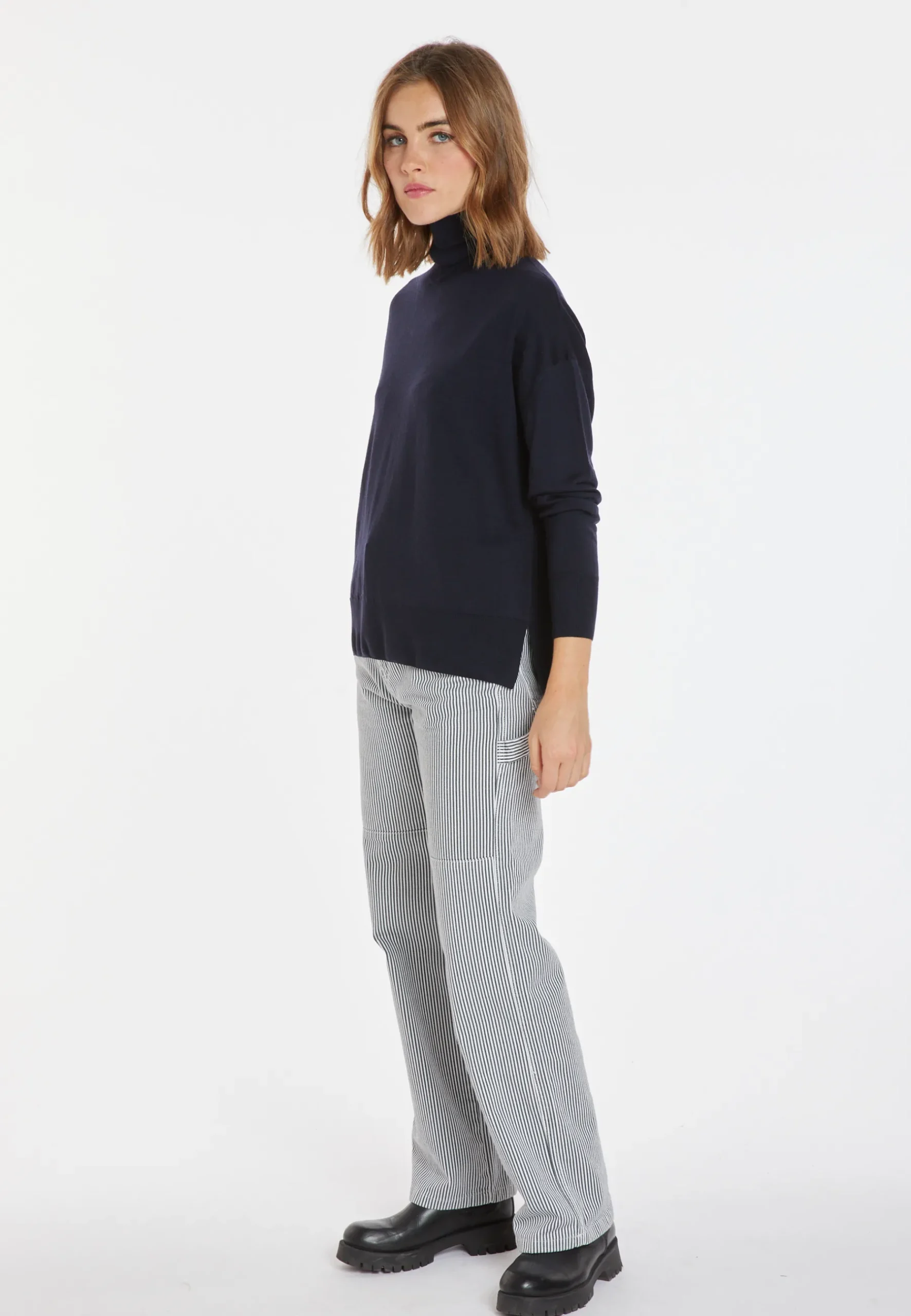 Montagut Les Incontournables-Pull col roulé à fentes laine mérinos - Amy 05-Bleu marine