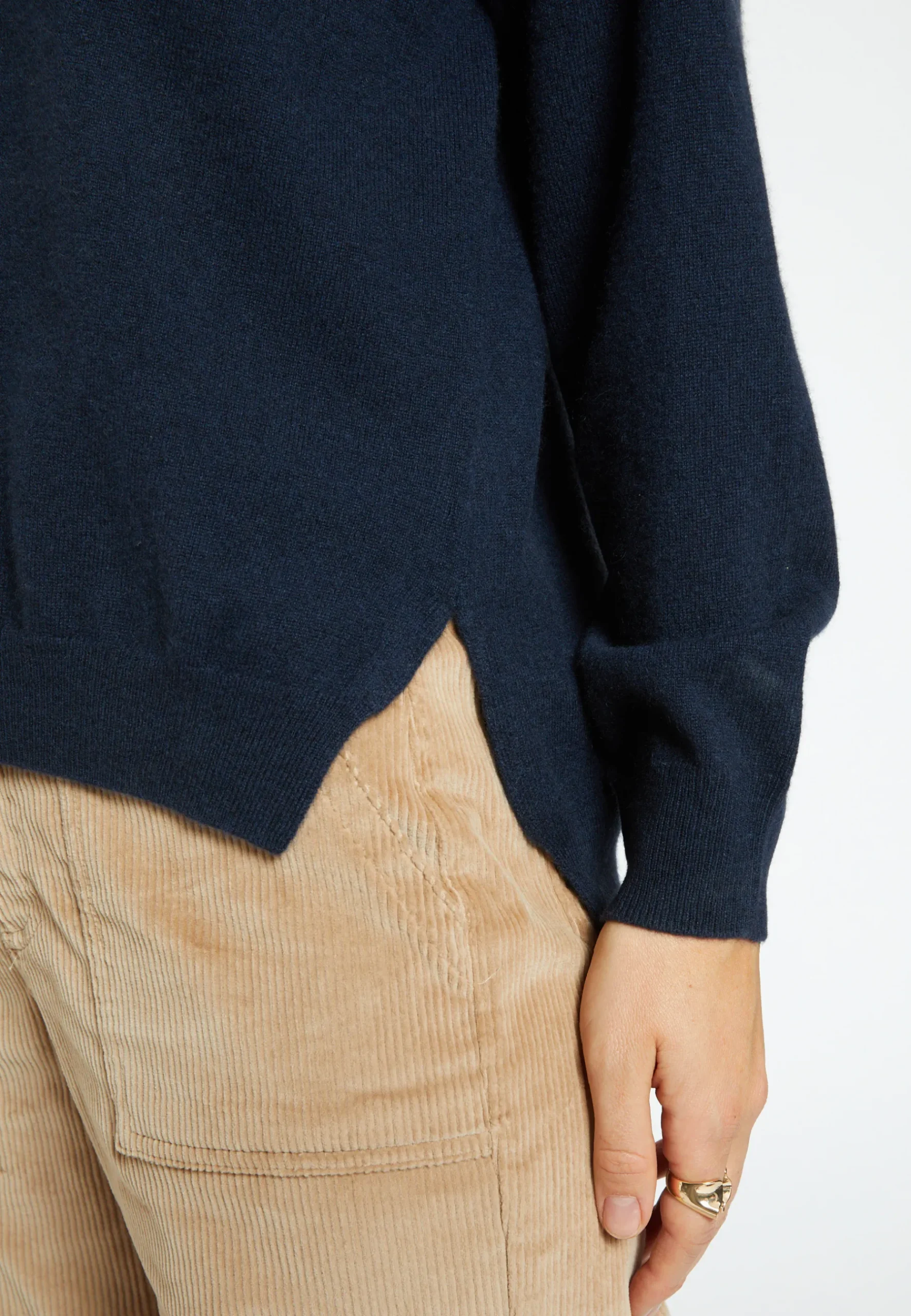 Montagut Pulls-Pull col V à fentes en cachemire - Barnabe 05-Bleu marine