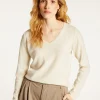 Montagut Les Incontournables-Pull col V en cachemire - Bijou 82-Ecru