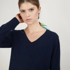 Montagut Les Incontournables-Pull col V en cachemire - Abel 05-Bleu marine