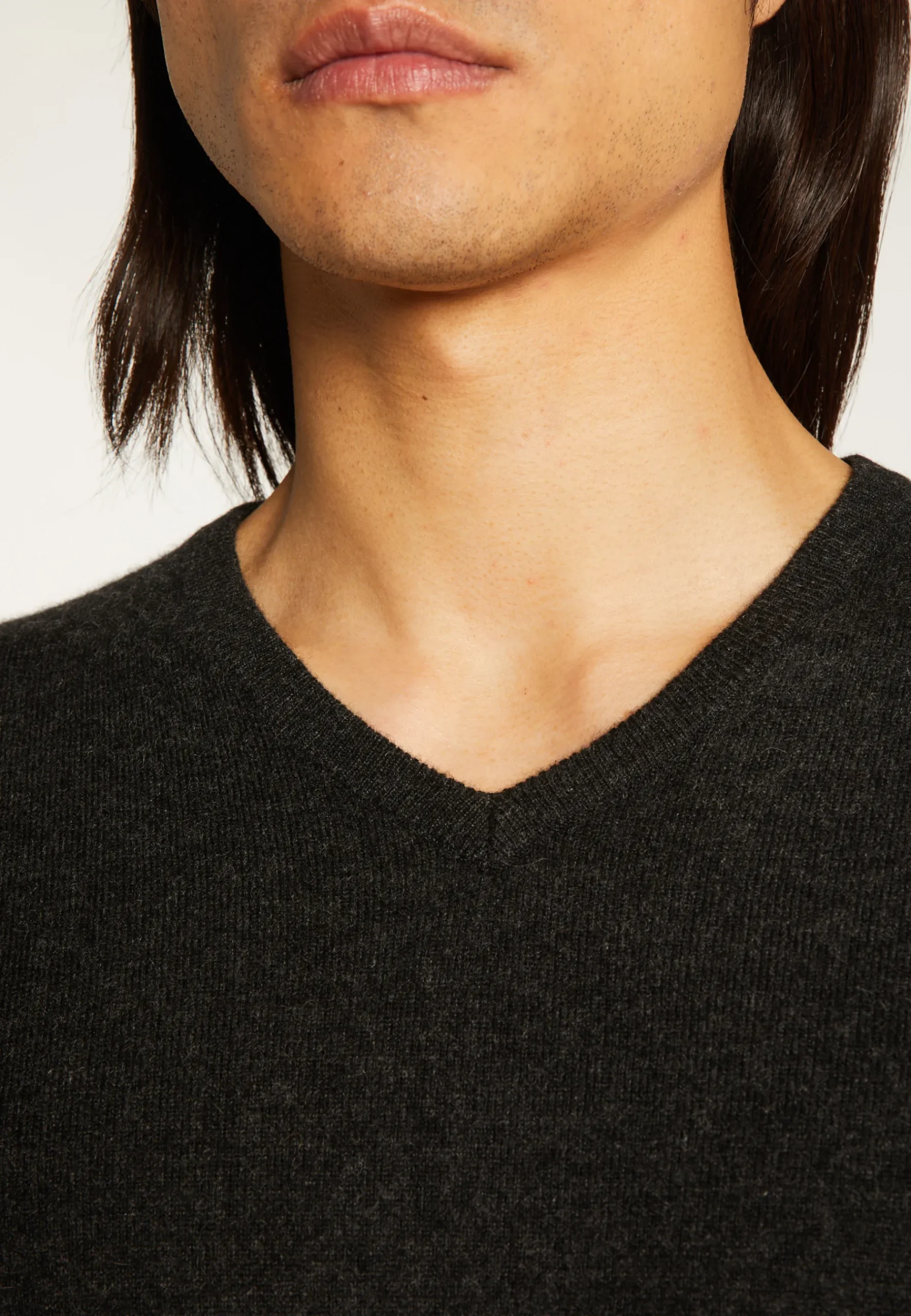 Montagut Pulls-Pull col V en cachemire - Evann 10-Gris foncé