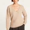 Montagut Pulls-Pull col V en laine mérinos - Soizic 13-Beige moyen