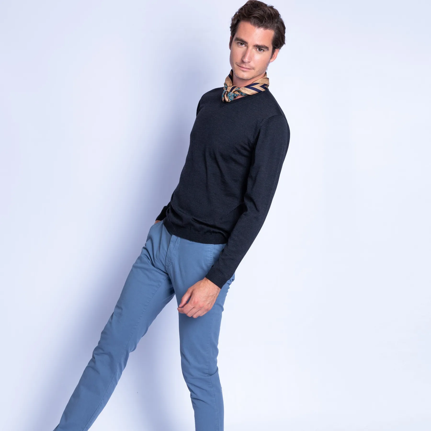 Montagut Pulls-Pull col V en laine mérinos - Elmo 10-Gris foncé