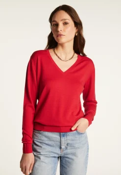 Montagut Les Incontournables | Les Incontournables-Pull col V en laine mérinos - Arya 52-Rouge