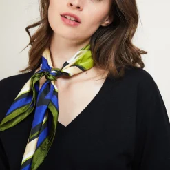 Montagut Les Incontournables-Pull col V en laine mérinos - Arya 01-Noir