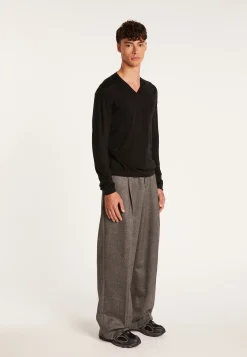 Montagut Pulls-Pull col V en laine mérinos - Elmo 01-Noir