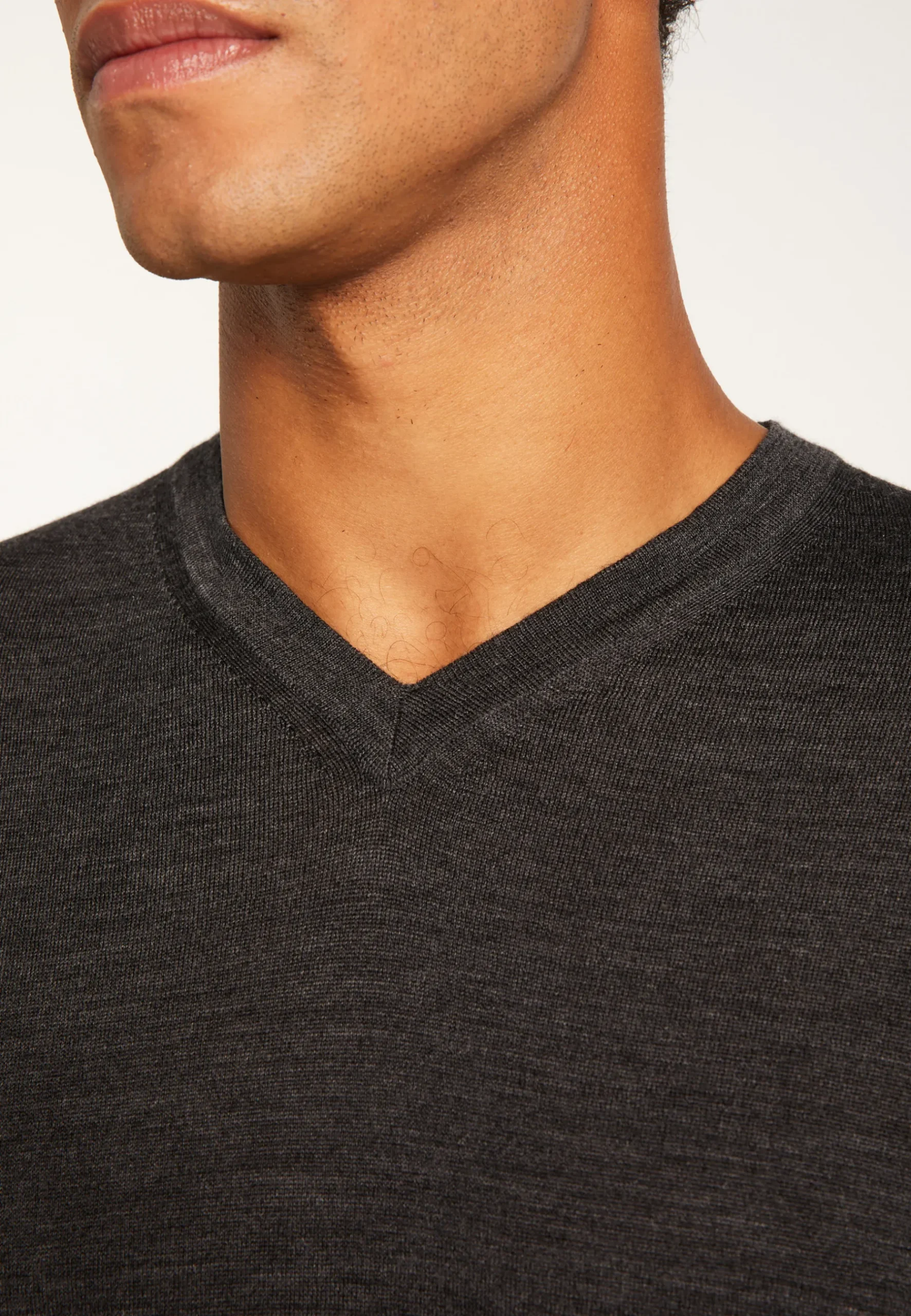 Montagut Pulls-Pull col V en laine mérinos - Elmo 10-Gris foncé