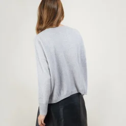 Montagut Pulls | Les Incontournables-Pull court col V en cachemire avec poches - Balba 09-Gris moyen