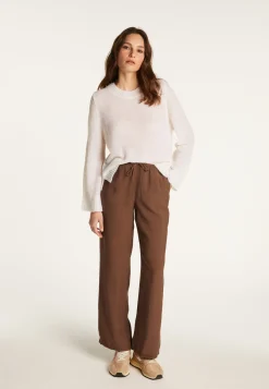 Montagut Pulls-Pull en laine - Fabiola 82-Ecru