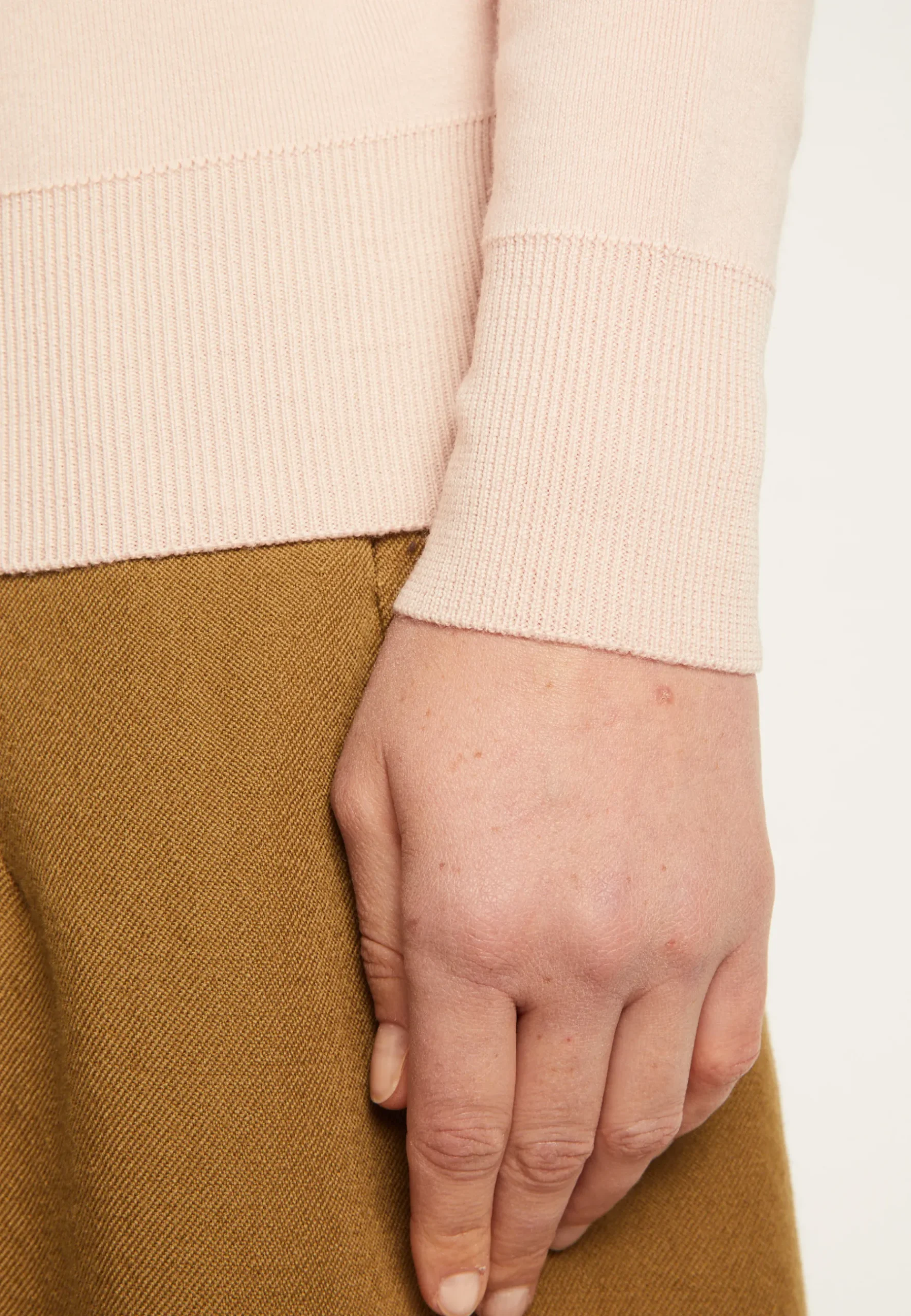 Montagut Pulls-Pull en laine boutons épaule - Gipsy 24-Rose clair