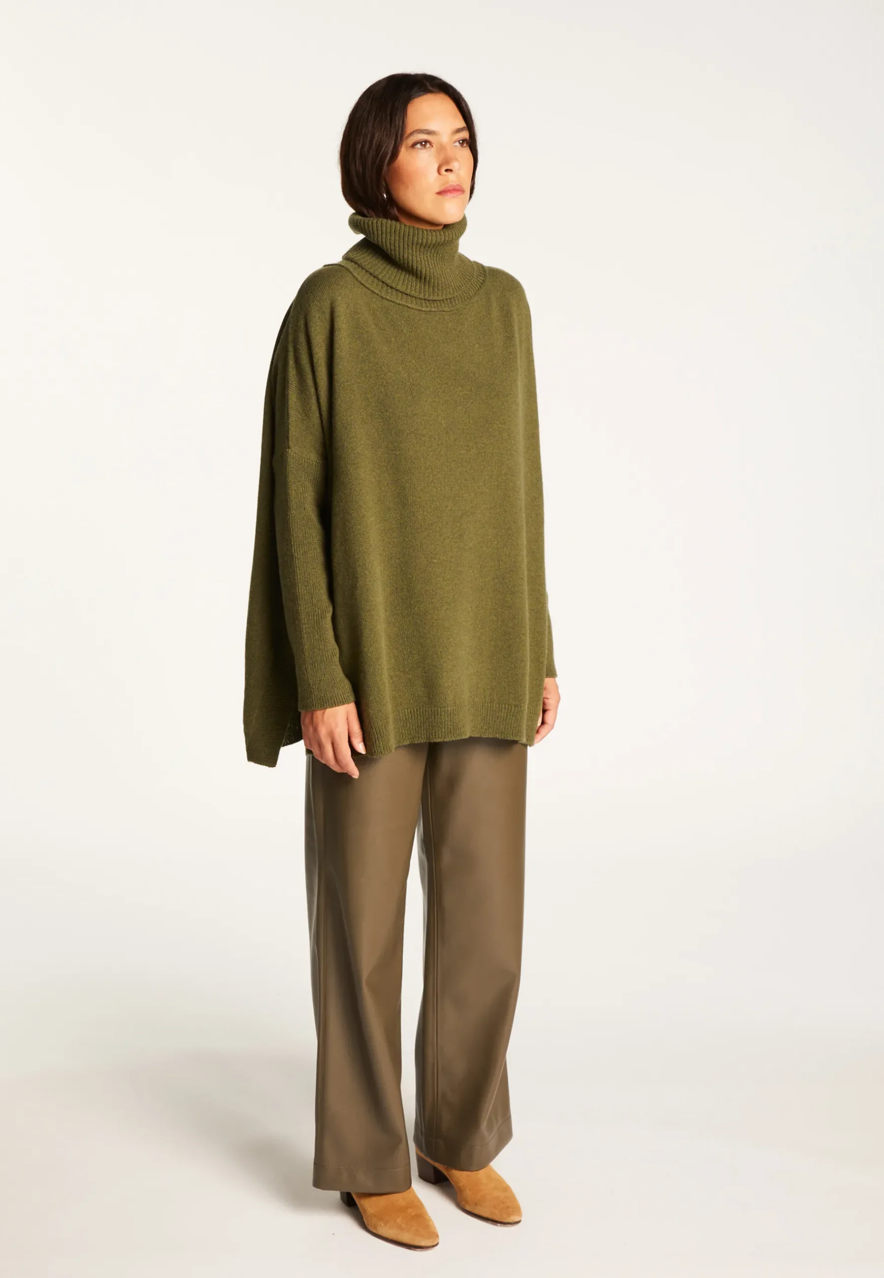 Montagut Les Incontournables-Pull oversize col roulé laine et cachemire - Clara 83-Kaki