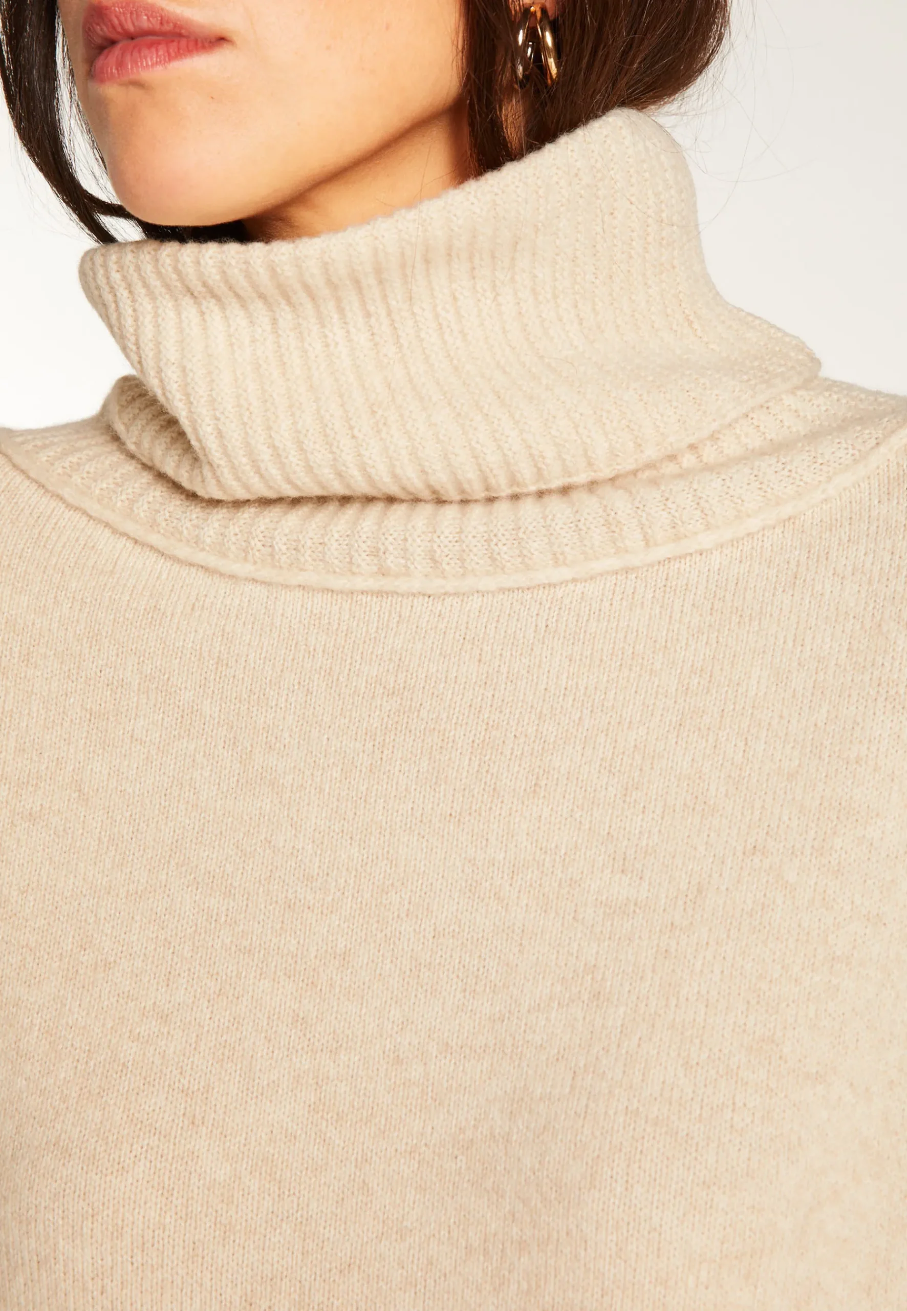 Montagut Les Incontournables-Pull oversize col roulé laine et cachemire - Clara 82-Ecru