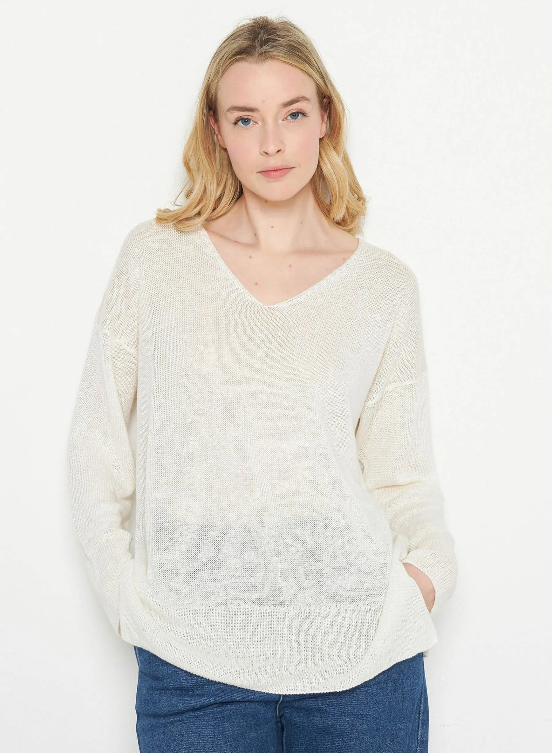 Montagut Pulls-Pull oversize col V en lin - Tiphaine 82-Ecru