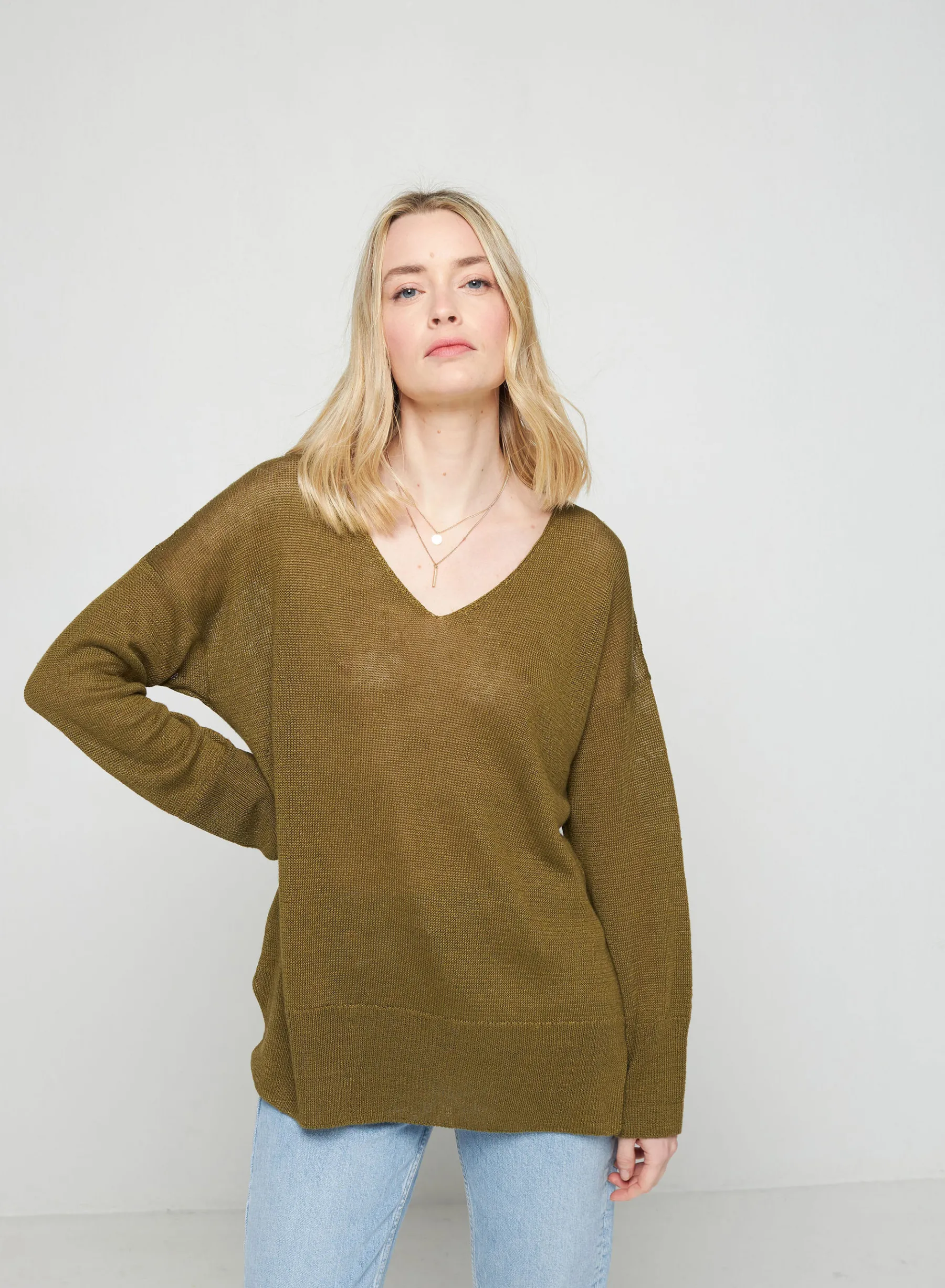 Montagut Pulls-Pull oversize col V en lin - Tiphaine 83-Kaki