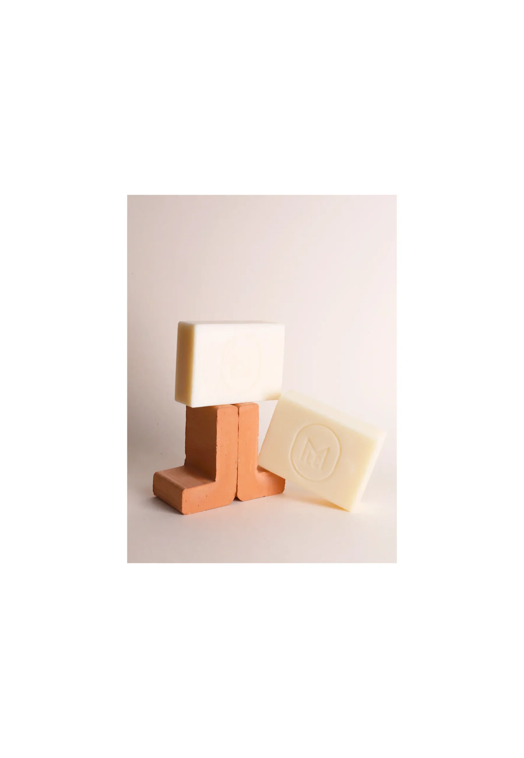 Montagut Savons-Savon au lait d'Anesse sans huile de Palme 6343 46-Marron clair