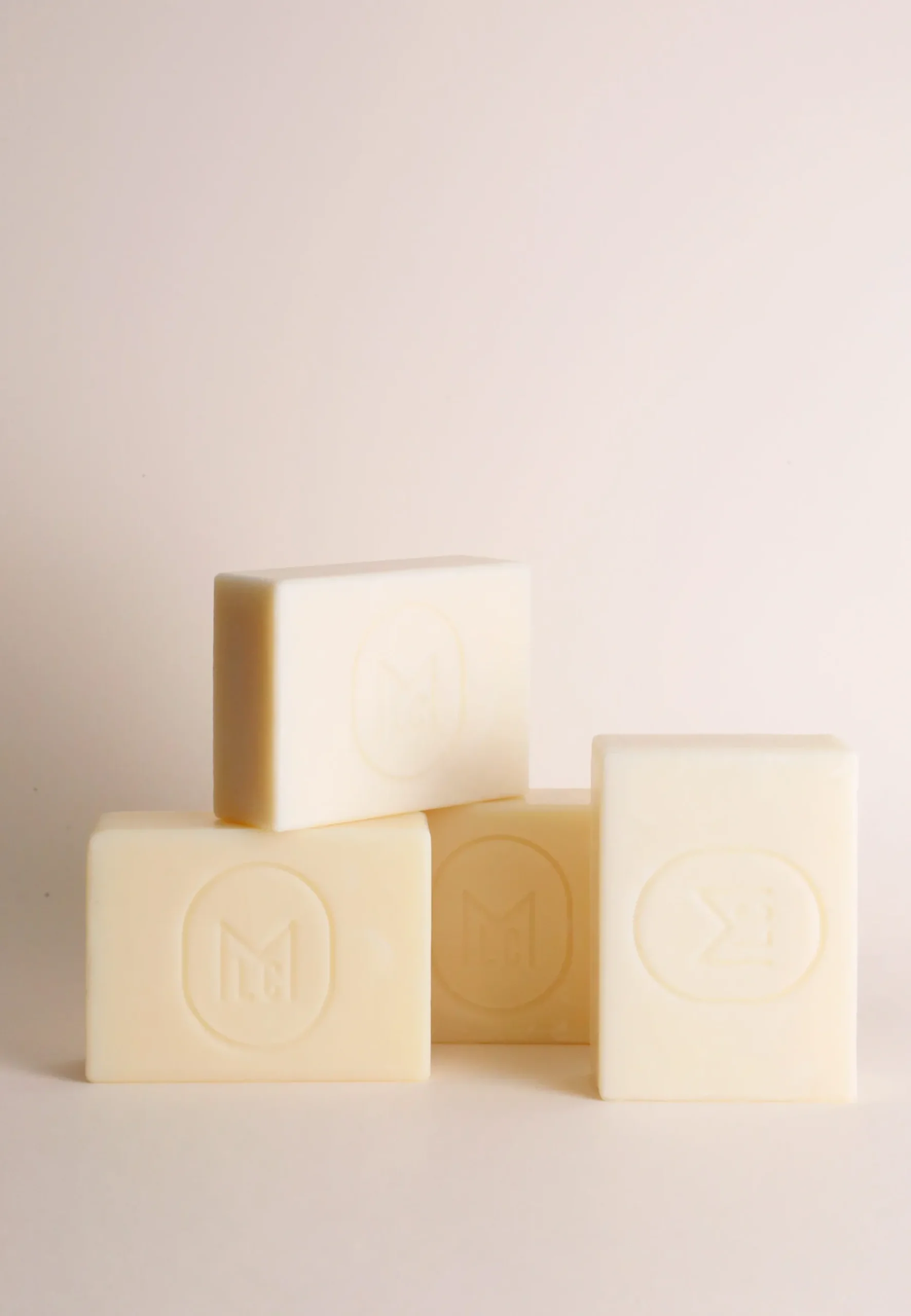 Montagut Savons-Savon au lait d'Anesse sans huile de Palme 6343 46-Marron clair
