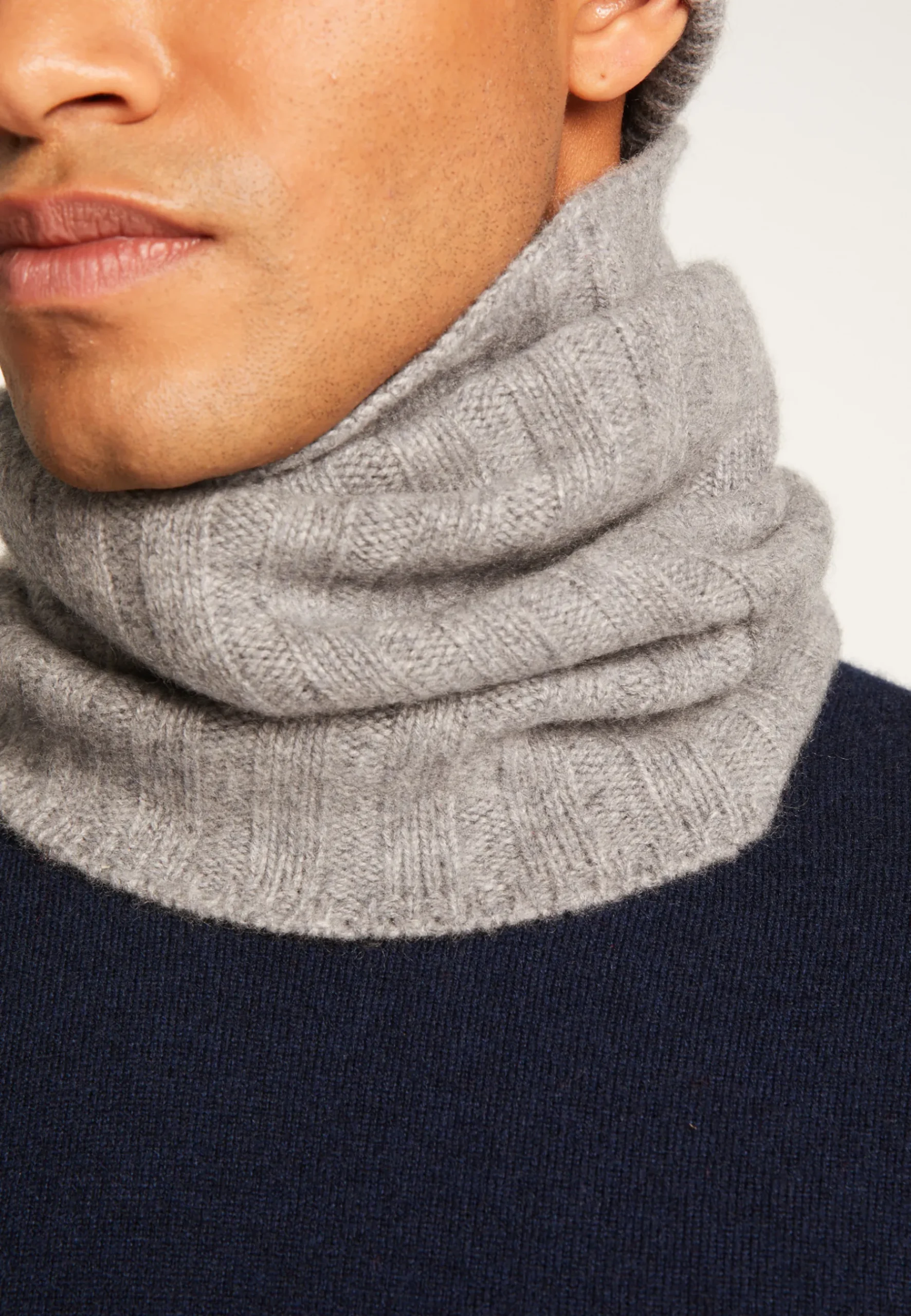 Montagut Accessoires-Tour de cou unisexe en cachemire - Lisa 09-Gris moyen