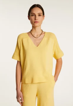 Montagut T-Shirts Et Débardeurs-T-shirt col V en coton - Devy 08-Jaune