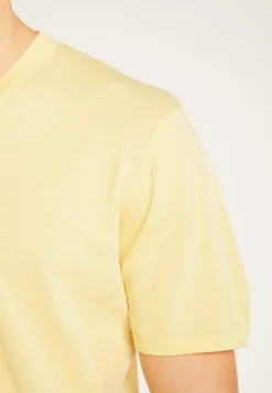 Montagut Polos Et T-Shirts-T-shirt col V en coton - Malo 08-Jaune