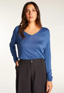 Montagut Les Incontournables-T-shirt col V en fibre de bambou cachemire - Aeline 48-Bleu roi