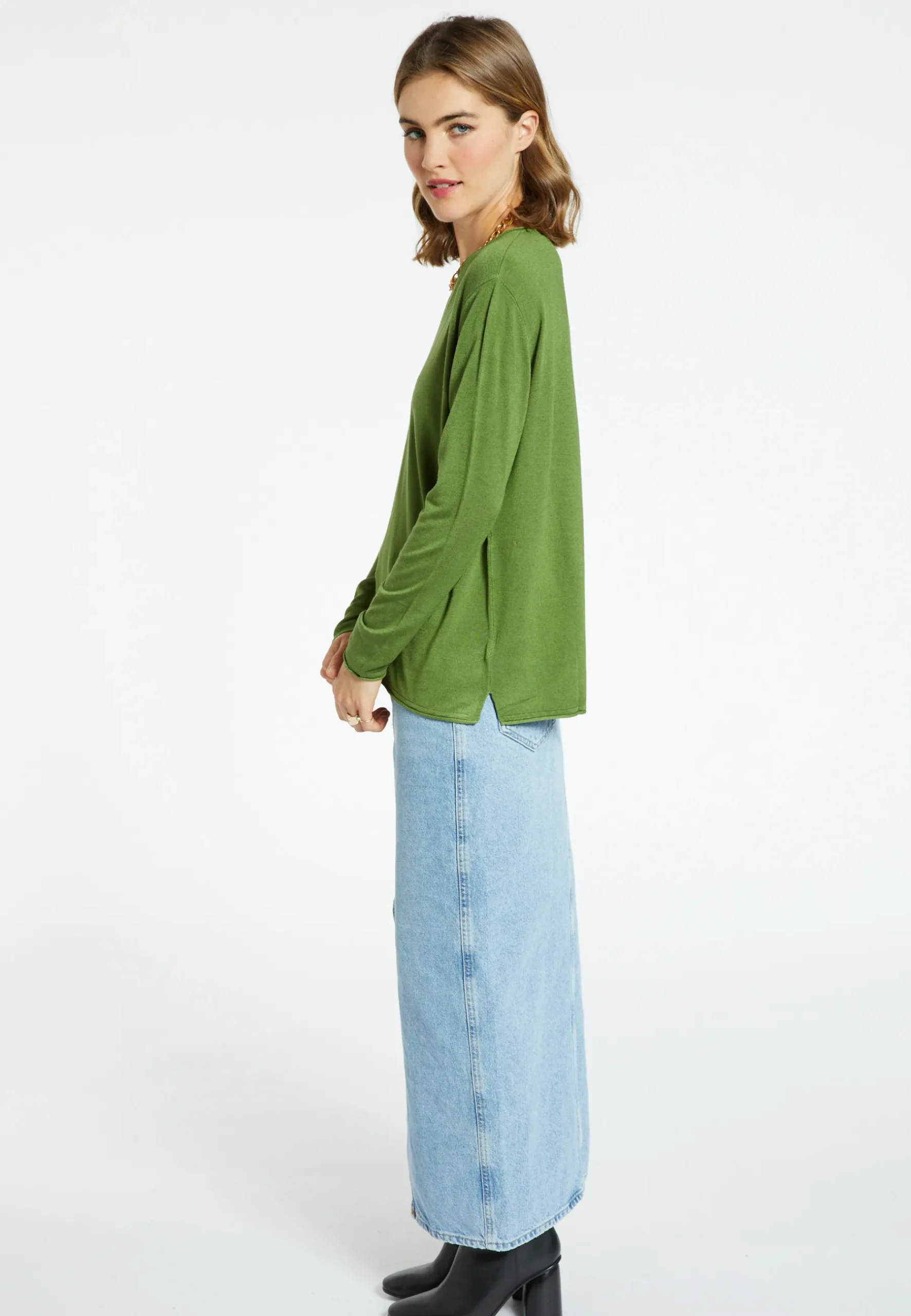 Montagut Les Incontournables-T-shirt col V en fibre de bambou cachemire - Aeline 83-Kaki